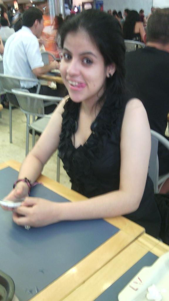 yessefiorini's tweet photo. jajaja después de una hermosa noche ♡♡♡♡ http://t.co/Avs62NXgvs