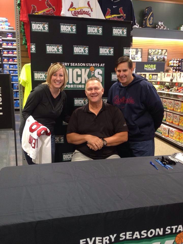 cthyann's tweet image. Great start to my day....met my fav baseball player of all time ⚾️ @TomHerrBaseball #28