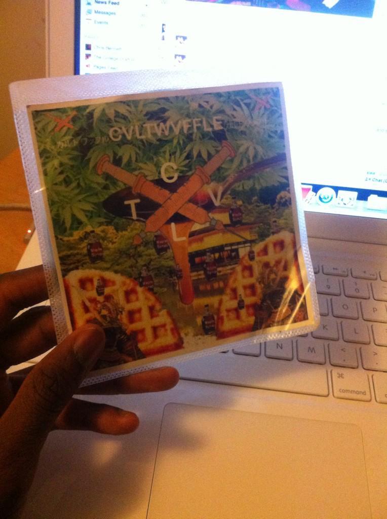 youngzairepd's tweet photo. Takin in the @CVLTWVFFLE tape. 204 shit! http://t.co/2mVo3YbHhj