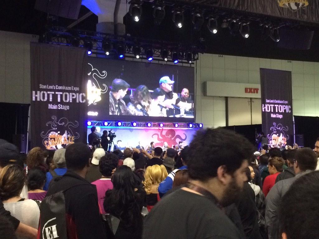 MovieHooligan's tweet photo. MadTV is doing a reunion panel and we're going to fuck. Shit. Up. #lifeinthebooth #CrackedSomeSkulls #Comikaze2014 http://t.co/uy28R5Q1sf