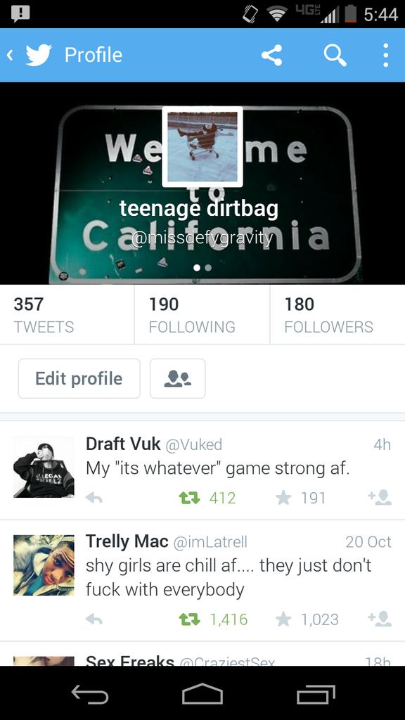 RandomMess_'s tweet image. Go follow my other account please!! 😘😘 @missdefygravity