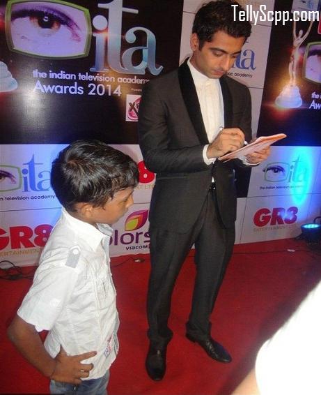 Embedded image permalink