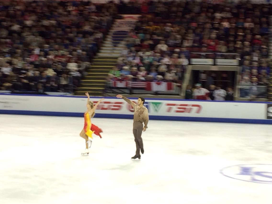 simonedance's tweet photo. Congrats to Weaver and Poje. Such a stunning program! @skatecanada #SCI14 http://t.co/4K1A1XPHEg