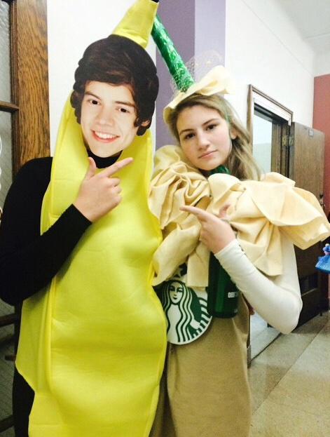 Niall On Twitter Littlemeharry Harry Styles Harry Styles I Dressed Up As You In A Banana