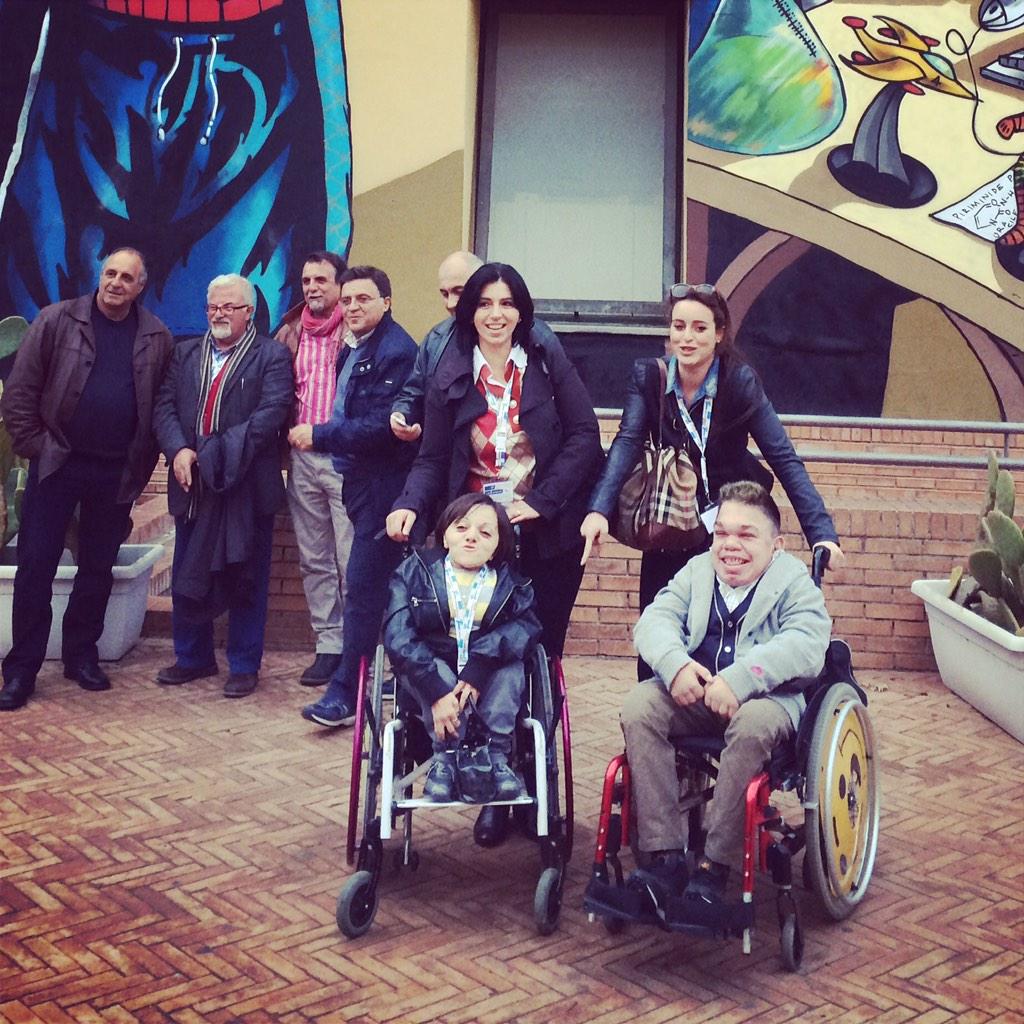 13/14 dicembre si scende in piazza #ioesisto #Teleton2014 #grido #speranza . In questo caso bisogna vincere ❤️