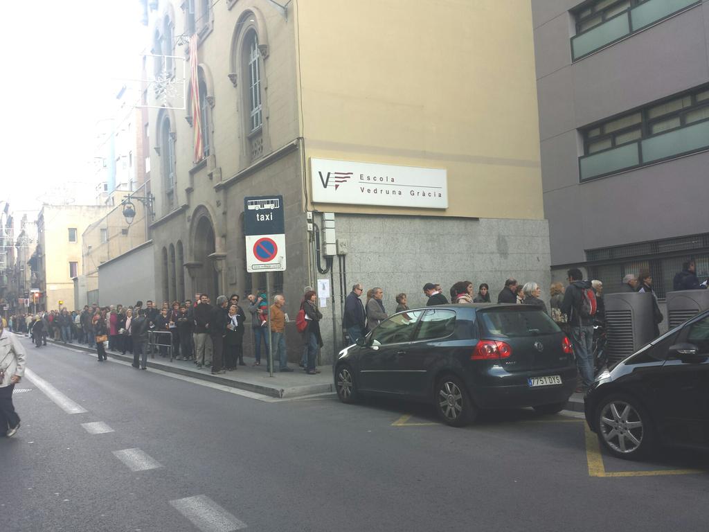 lamarta's tweet image. Impressionant cua a l&apos;Escola Vedruna de #Gràcia #VullSerLliure #AraÉsLHora #HemVotatHemGuanyat #9N9país
