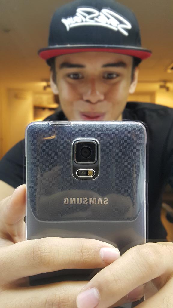 KnaticsDavao's tweet photo. by: "@TheKhalilRamos Goodbye long hair " http://t.co/bnsO1hSh3B