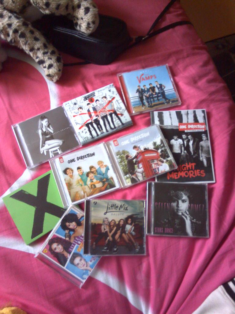 lukeRPGTSU's tweet photo. Mes favs. ♥ http://t.co/HtlqsQWVVC