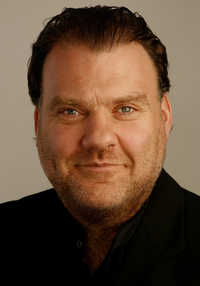 METOrchestra's tweet photo. RT @OperaBT: “@teatroallascala: Tanti auguri a -Happy Birthday -to @Bryn_Terfel! http://t.co/kPtuWtdMtI”
...25 years, like the #BerlnWall!