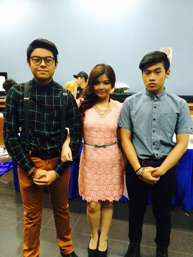 adhipaIMB's tweet photo. Saksikan IMB 2014! Jam 5 sore wib! Stay tune! Bakal ada chelsea petra adhipa dengan mine! Dan we will rock you allvoc http://t.co/9JvMoF5zxh