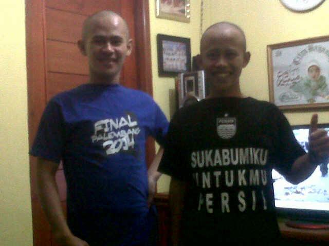 YandyRizaldi's tweet photo. #Nazar #PersibJuara #botakDay  allohhuakbar @persibonline @bomber_online @simamaung @yanabool http://t.co/R6FtNkgVWh