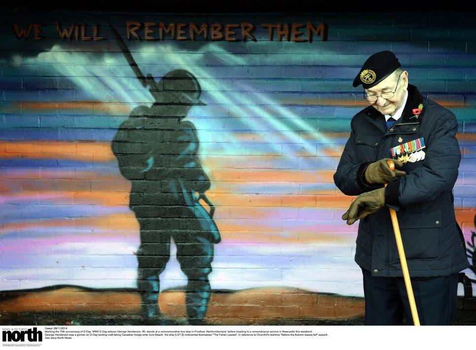 northnews's tweet photo. Two generations of war heroes pay their respects at a commemorative bus shelter in Prudhoe #RemembranceSunday http://t.co/Hapm6vedIv