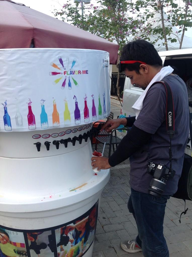 malbekasi's tweet photo. Yang haus di #AUTOFEST2014 boleh banget nyobain @FlavormeID yang ada di depan panggung utama. Rasanya seger banget! http://t.co/HUU3zy4LS1