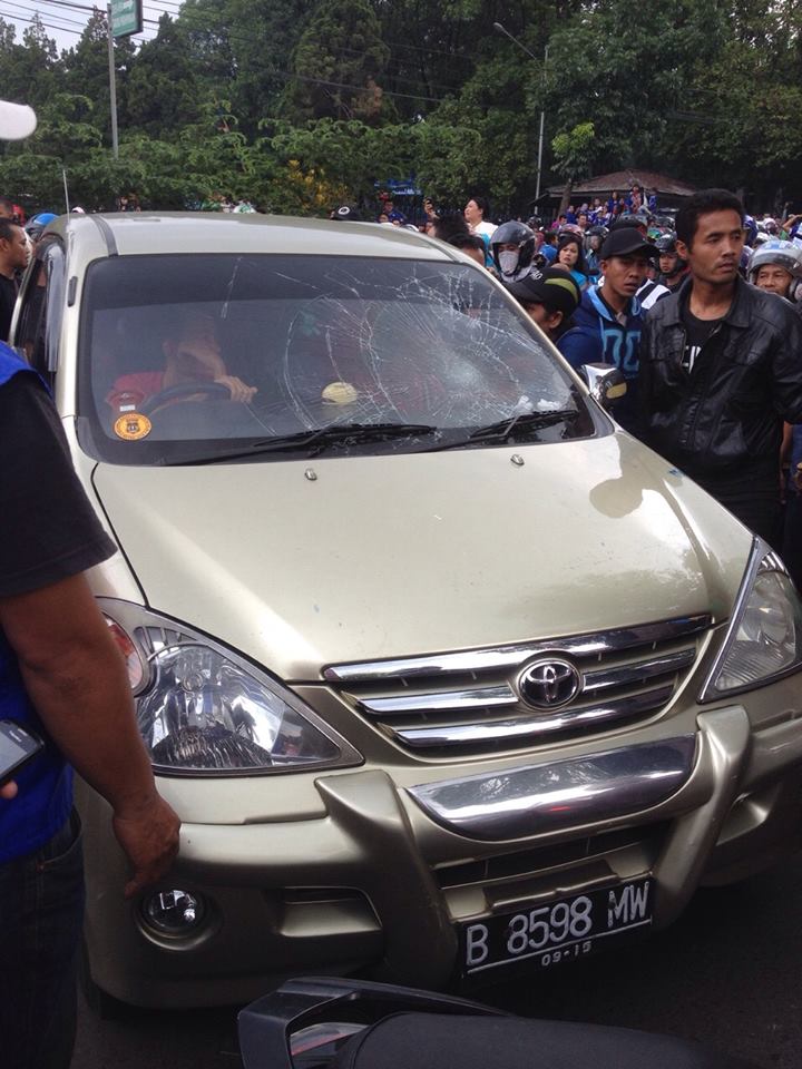 JakOnline's tweet photo. . RT @dandibudiman  Asa Teu kudu kieu.... :( @ClickBandung @infobandung @ridwankamil @aheryawan @dedeyusuf_1 http://t.co/5J1fkHAycO