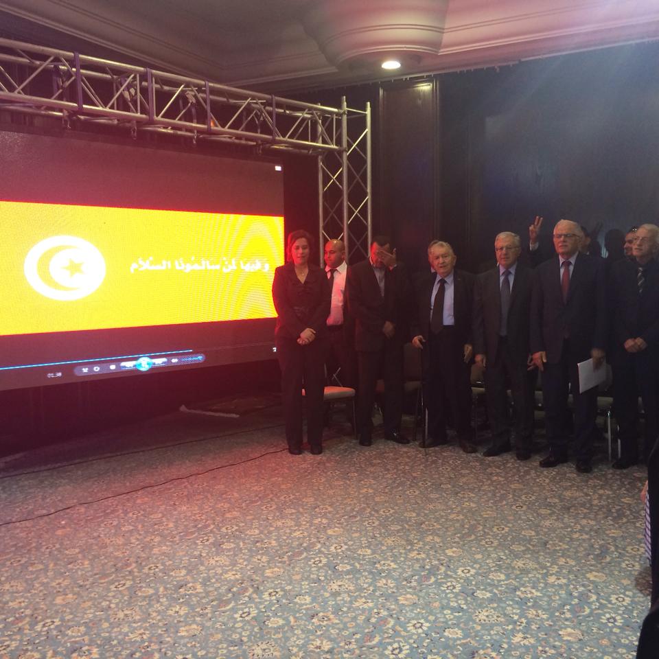 MorjaneKamel's tweet photo. تحية العلم قبل كلمة السيد كمال مرجان #MK2014 #TUNISIE http://t.co/7nHPvGGwiI