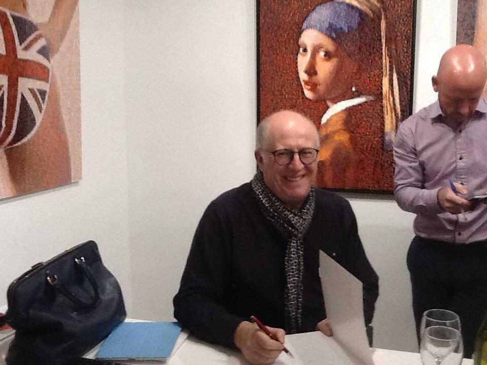 TigGallery's tweet photo. Joel signing his book at George Thornton art nottm.  Tomorrow in tig. Thursday at Edinburgh art fair http://t.co/biBjFyP9vt