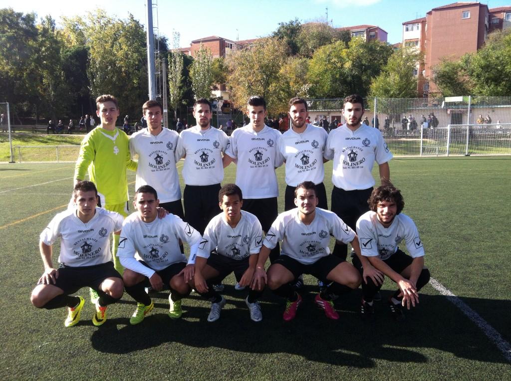 cdccomercial's tweet photo. Nuestro once inicial ante @Mostoles_cf : Juli, Pablo, Sergio, Alex, Juli, Pablo, Balty, Eli, Angel, Galle , Jaime. http://t.co/a4dPzhC0Rp