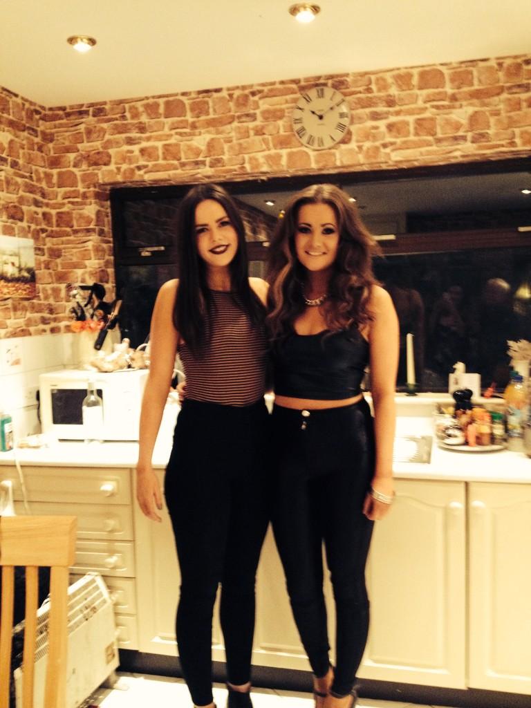fanningill's tweet photo. Sister love 💜 #cocktails #BirthdayGirlDown #sister #dublin http://t.co/2IQTpp8XDD