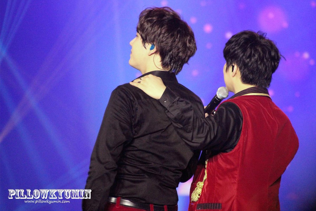 0137roommate's tweet photo. [DL : http://t.co/u9fpi85EGa] 141108 SS6 in HongKong - #KyuMin [Cr : PillowKyuMin] 11P http://t.co/2uWaNKEeHd