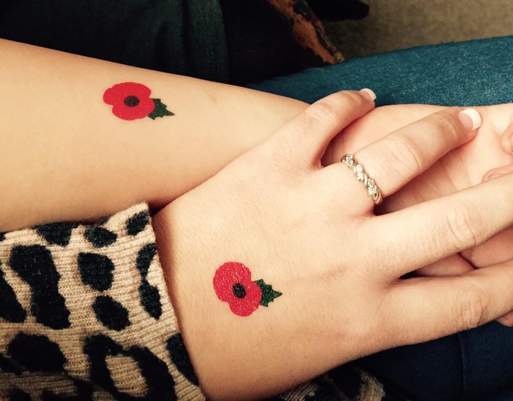 Lannii84's tweet photo. We remember... ❤️ #LestWeForget http://t.co/6Tg5wt8CAa
