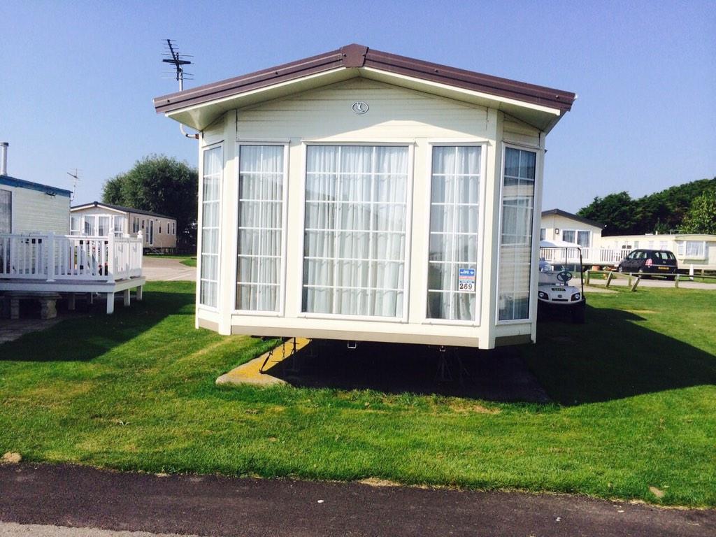 DvineBreaks's tweet photo. silver +, Sheraton HolidayHome-Park Resorts ,Camber Sands. Now taking bookings for Dec 2014. http://t.co/lbqAQqkdlZ
