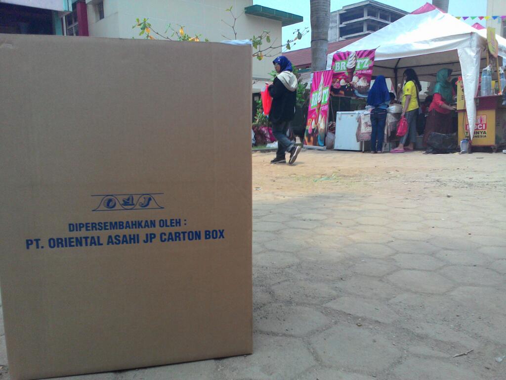 JimatUNJ's tweet image. Kalo buang sampah di kotak ini yaaa :D