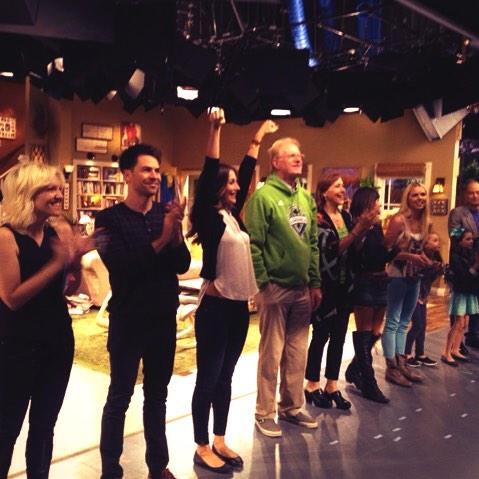 darlingnatty's tweet photo. sony tv cheer squad lead by @KittyKatFoster #cheerocracy #beaggressivebebeaggressive #YourFamilyOrMine #tbsveryfunny http://t.co/CVCu3oUH2w