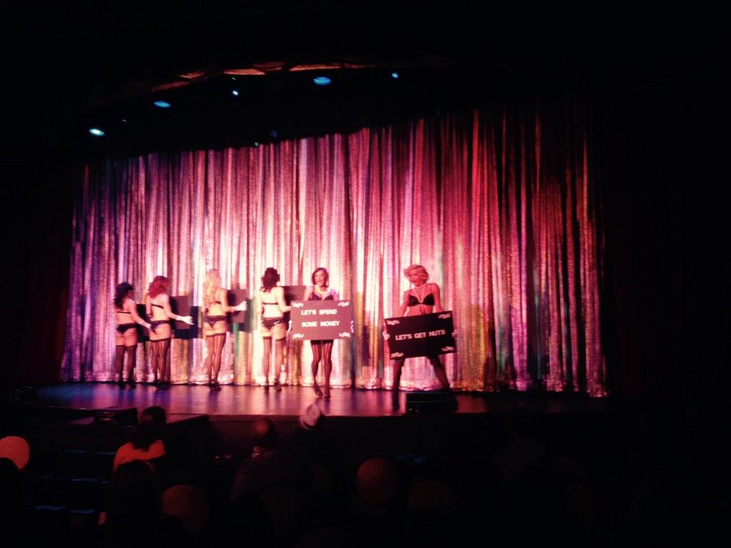 Mimitoliver's tweet photo. Getting Nuts @PlazaLasVegas @LimelightVegas!n http://t.co/lLvqh71pOs