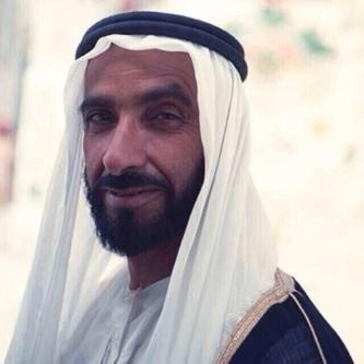 saif_aldareei's tweet photo. اليوم 2 نوفمبر #الذكرى_10_لرحيل_زايد  ليس لنا الا الدعاء يا والدنا والعمل لخدمة وطننا على الطريق الذي رسمته لنا يداك http://t.co/paPpefsaY5
