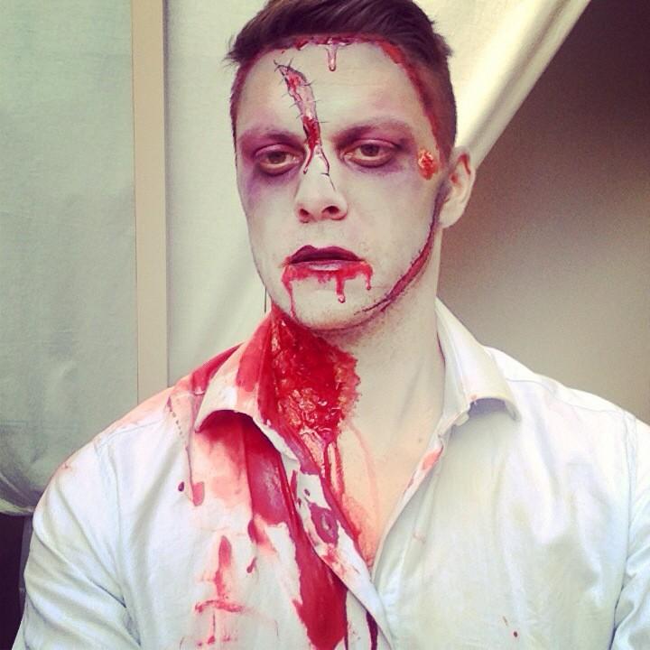 rienlow's tweet image. Happy belated Halloween y'all.