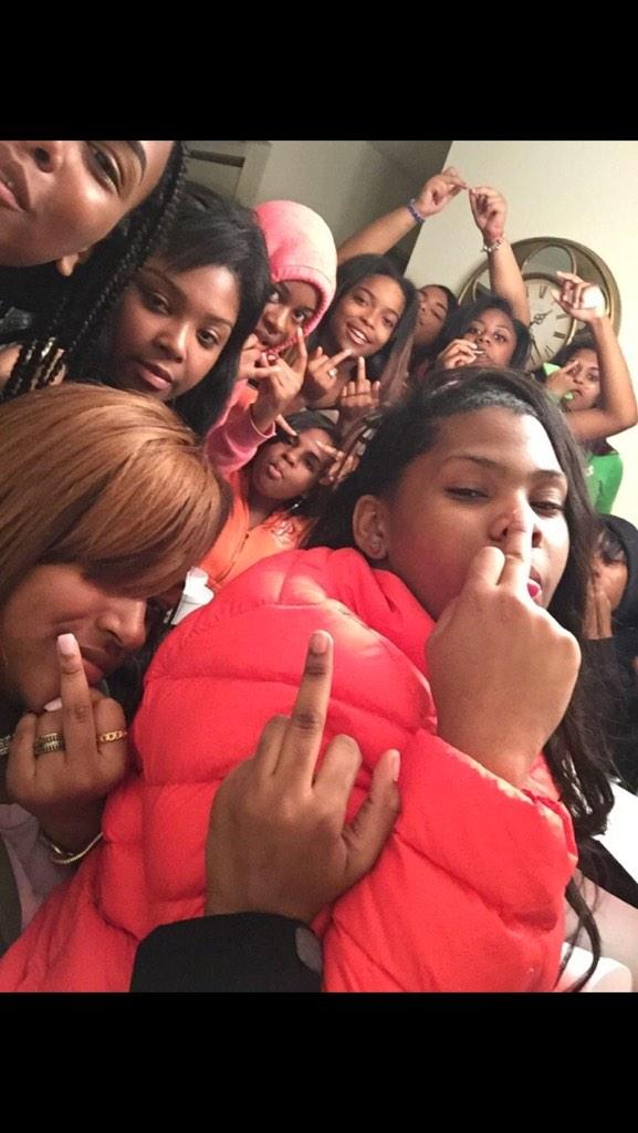 _Jasmnn's tweet photo. #faithweekend๐
๐๐ http://t.co/fXOuGbhbYp
