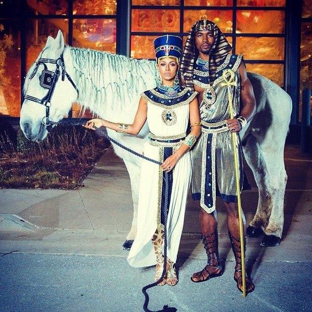 CongolesesK's tweet photo. Aux USA ils blaguent même pas avec Halloween. Serge Ibaka na biso &amp; Keri Hilson (cette femme, nous on l'a adoptée)☺️ http://t.co/h8aWihscXL