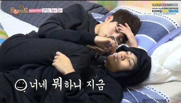 Mimiu0310's tweet photo. นี่ Roommate หรือ WGM 55555 แหมๆ งานแจ็คจุนนนน ฟารินนน คังจุนนั่นล๊าคคค อีแจ็คล่ะ.. 55555 #jackjun #Jackson #kangjun http://t.co/A1GpAvvYcG