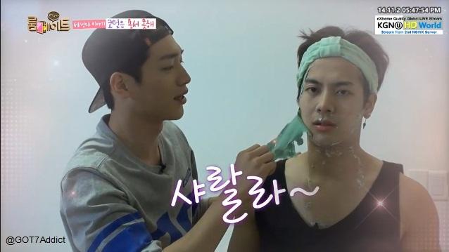 Mimiu0310's tweet photo. นี่ Roommate หรือ WGM 55555 แหมๆ งานแจ็คจุนนนน ฟารินนน คังจุนนั่นล๊าคคค อีแจ็คล่ะ.. 55555 #jackjun #Jackson #kangjun http://t.co/A1GpAvvYcG
