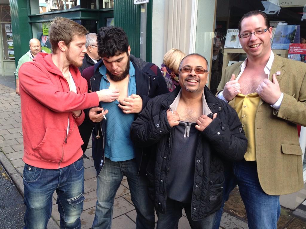 _makersmarket's tweet photo. Starting a new trend.. Chestvember! #knutsford @CranstonsAles @knutsfordtimes @CURRYBOXUK @granny_marys #funandgames http://t.co/W3NISPH5RJ