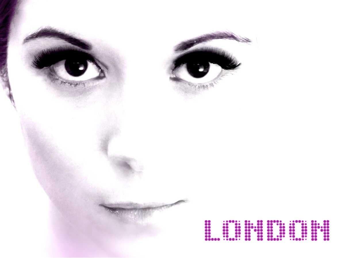 EyelashEmporium's tweet image. #StudioLashes make great presents. Half price all week for start of #LashFestival2014