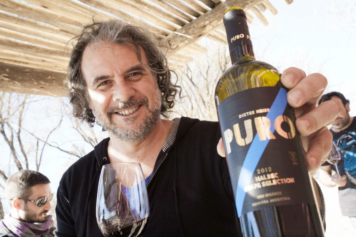 Familia de #IVV

<a href="/MarcePelleriti/">Marcelo Pelleriti</a> y su PURO de <a href="/OjoDeVino/">Bodega Ojo de Vino</a> para un día soleado y fresco

mdzradio.com