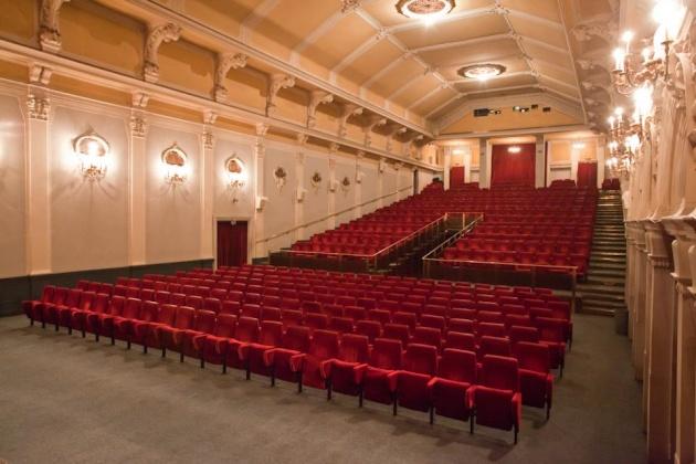 /// Cinema Kino Europa /// Cinema during the day...NIGHTCLUB IN THE EVENING!!

Visit nye-croatia.com BOOK NOW!