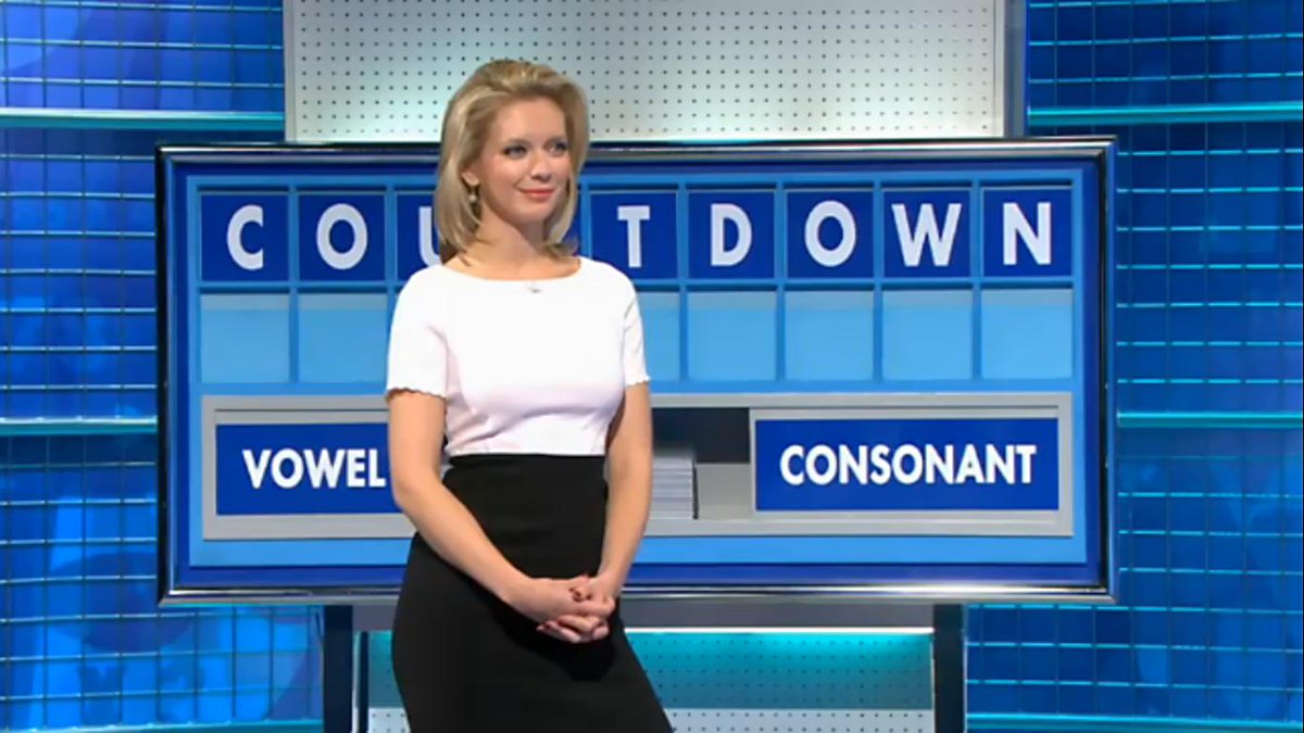 RachelRileyFC's tweet photo. Rachel Riley #Countdown 31/10/2014 #StartOfTheShow [2] http://t.co/xXGCTsShF2