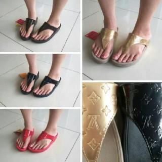 farsq76's tweet photo. LV emboss. http://t.co/HpDLvzTIjB