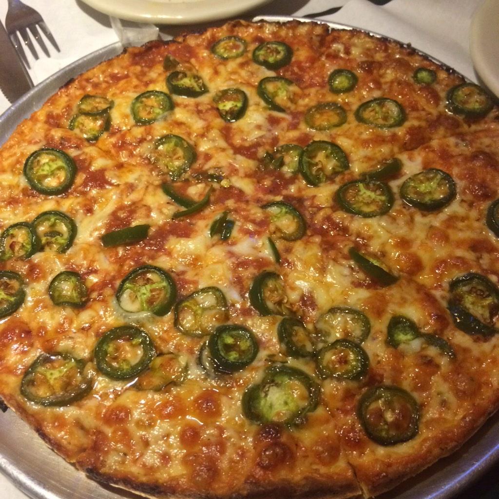 PhantomGourmet's tweet photo. Turning the clock back means we get an extra hour of eating today! #phantomgourmet 10:30 &amp; 11am @myTV38 http://t.co/0ShHrOFErj