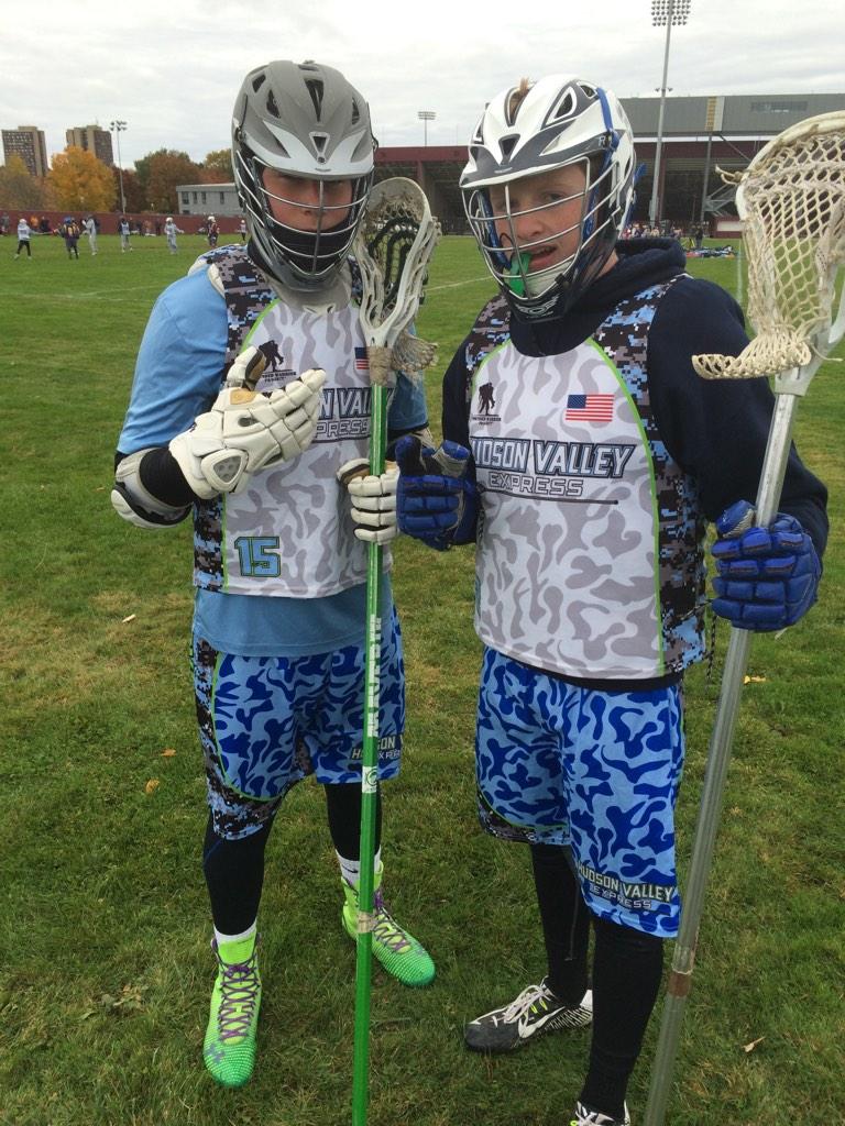 HVExpressLax's tweet photo. Baby it's cold outside. Wind is a blowin. #portapottyproblems #HVE #UMASS http://t.co/V0uIKNE5OX