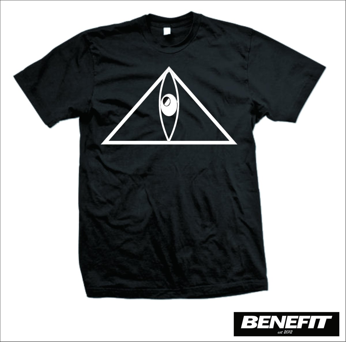 Ayok di order yok ! Pre order nih udh open. TRIANGLEYE cuma dibikin bulan nov ini. IDR 80K ! 085727469111/ 7D71EA06