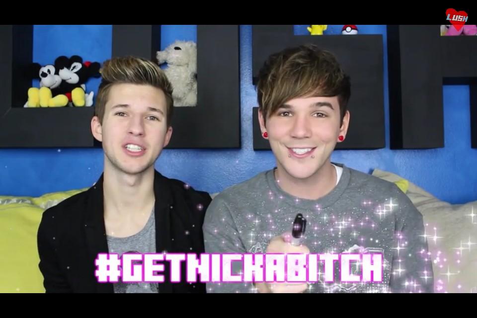 sophieruthy's tweet photo. Me and @rachelyoshi6 made #getnickabitch and we are so happy you are using it Kthx @MatthewLush @Nickalaws http://t.co/vqJ68nI6DB
