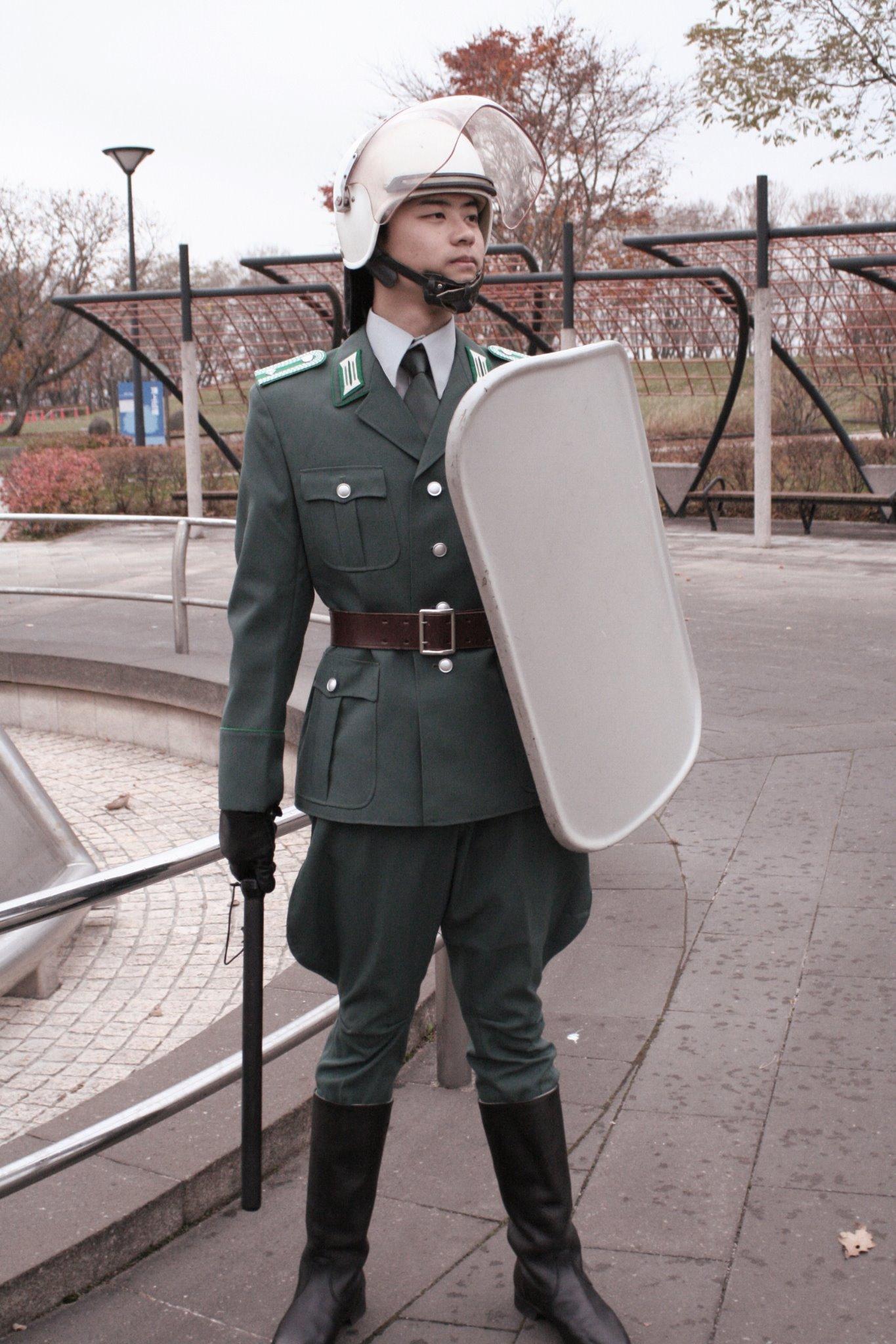 ソ*人様 東ドイツ人民警察制服フルセット　上級巡査部長 ソ*人様 東ドイツ人民警察制服フルセット 上級巡査部長 - メルカリ