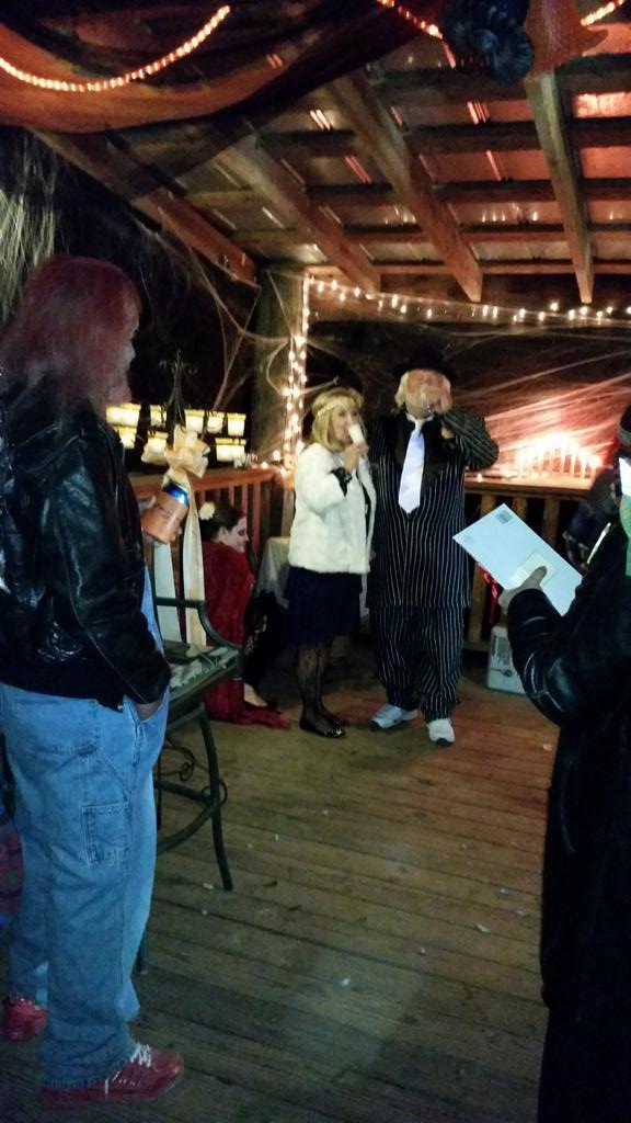 angiebailey3291's tweet photo. Some fun and partying at a holloween wedding.  Congrats, to the happy couple. http://t.co/1WPEMz6AH0