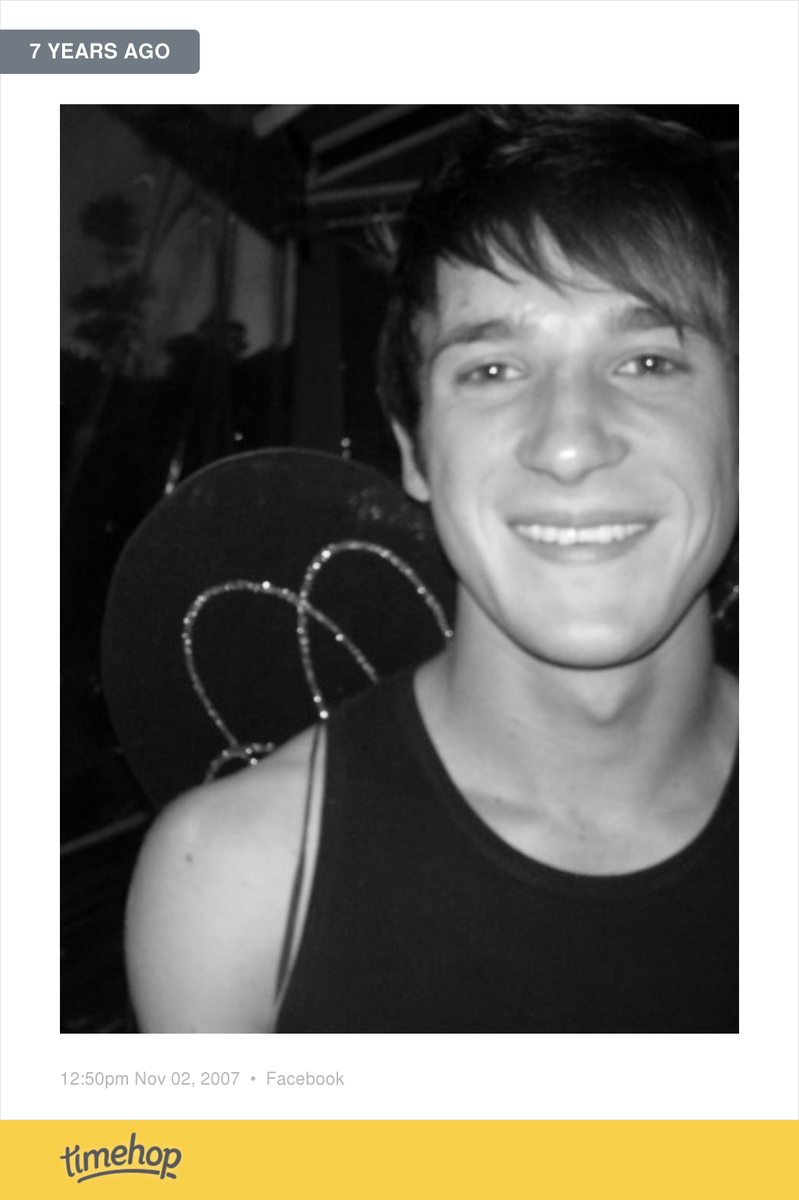 shamelessles's tweet photo. Hehe http://t.co/9Rsa4LGQ3D http://t.co/t6yrYgoYS3