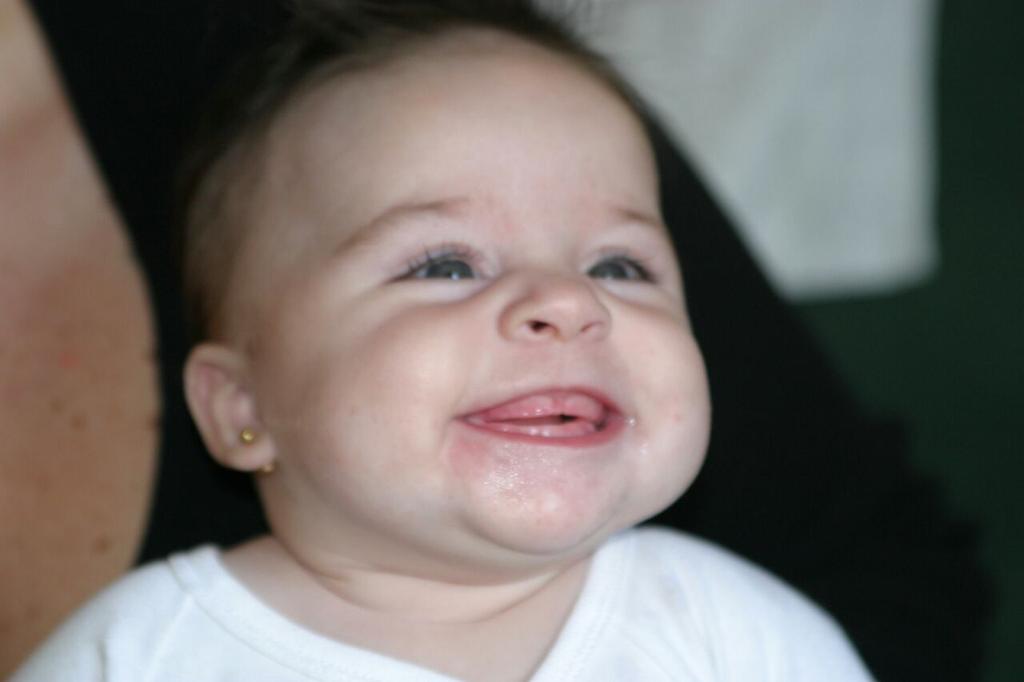 AngelesyPichi's tweet photo. Mii princesita de oro ... No eres mas guapa porqe no puedes !!!! Te amoooooo http://t.co/tFBWZGHdtw