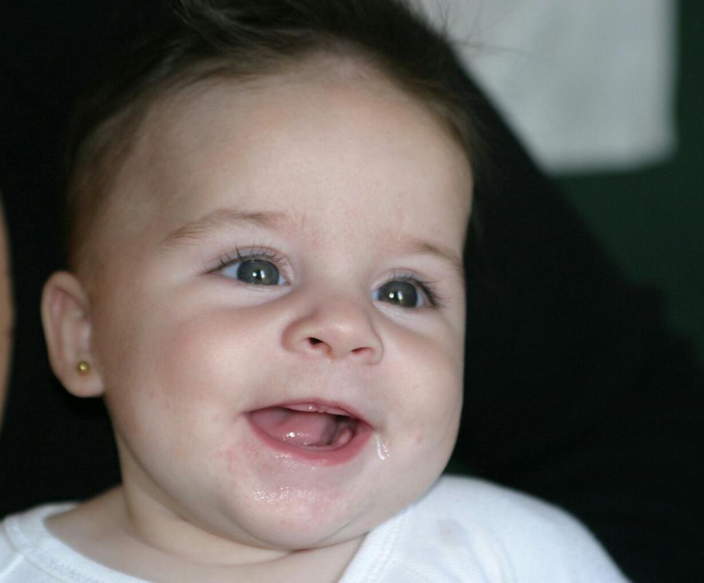 AngelesyPichi's tweet photo. Mii princesita de oro ... No eres mas guapa porqe no puedes !!!! Te amoooooo http://t.co/tFBWZGHdtw