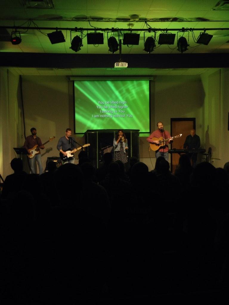 LSLworship's tweet photo. Come to our 11am service!! Still one more chance!! @lovesharelive #OCA #westminstermusichall http://t.co/3thIvdjtql